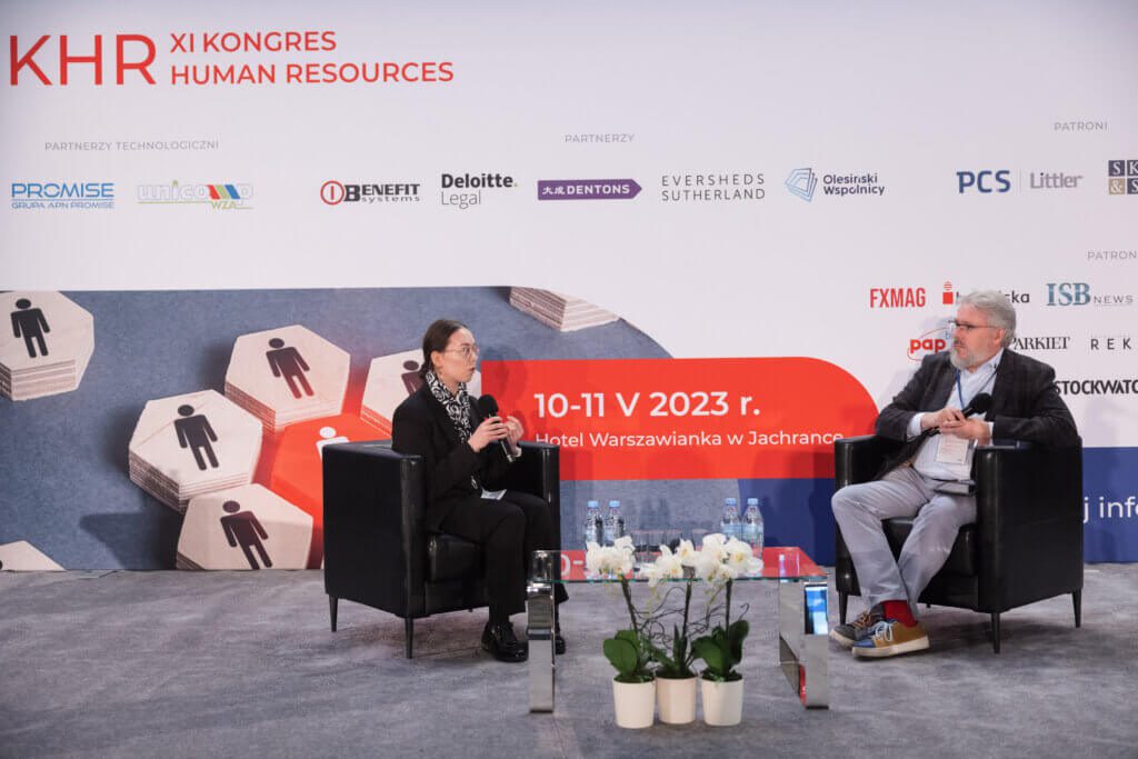 Zdjęcie nr 5. Przedstawia prelegentów biorących udział w XI edycji Kongresu HR Spółek Giełdowych SEG