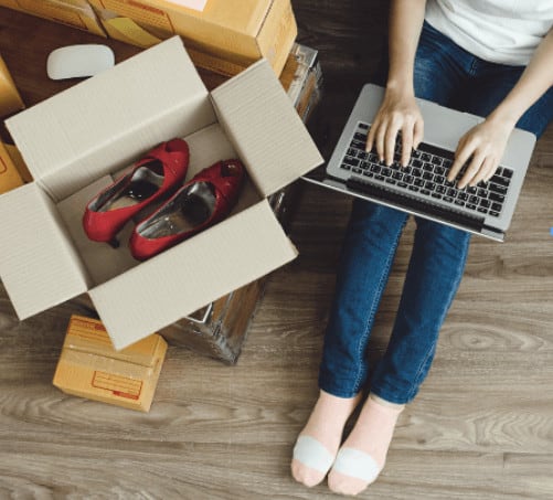 Zdjęcie ilustruje artykuł: Ecommerce wychodzi z sieci