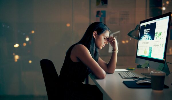 Dlaczego śni mi się praca? Wypalenie zawodowe w praktyce
