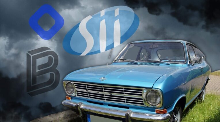 The photo is the illustration for the article "The Problems of Polish Tech Industry", published in the Recruiter Magazine.