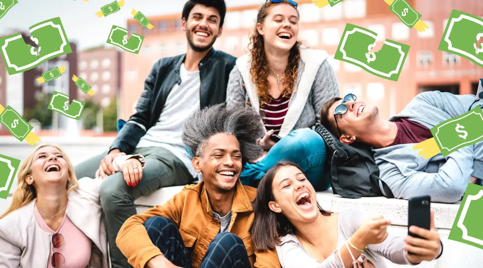 Młode osoby śmieją się na ławce, z nieba spadają na nich peiniądze