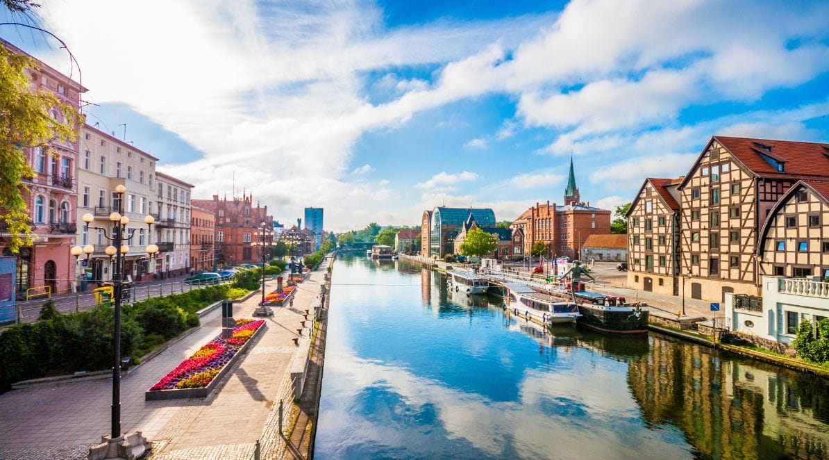 Ilustracja do artykułu pt. "Praca w Bydgoszczy: Gdzie szukać zatrudnienia i które branże rosną najszybciej?"