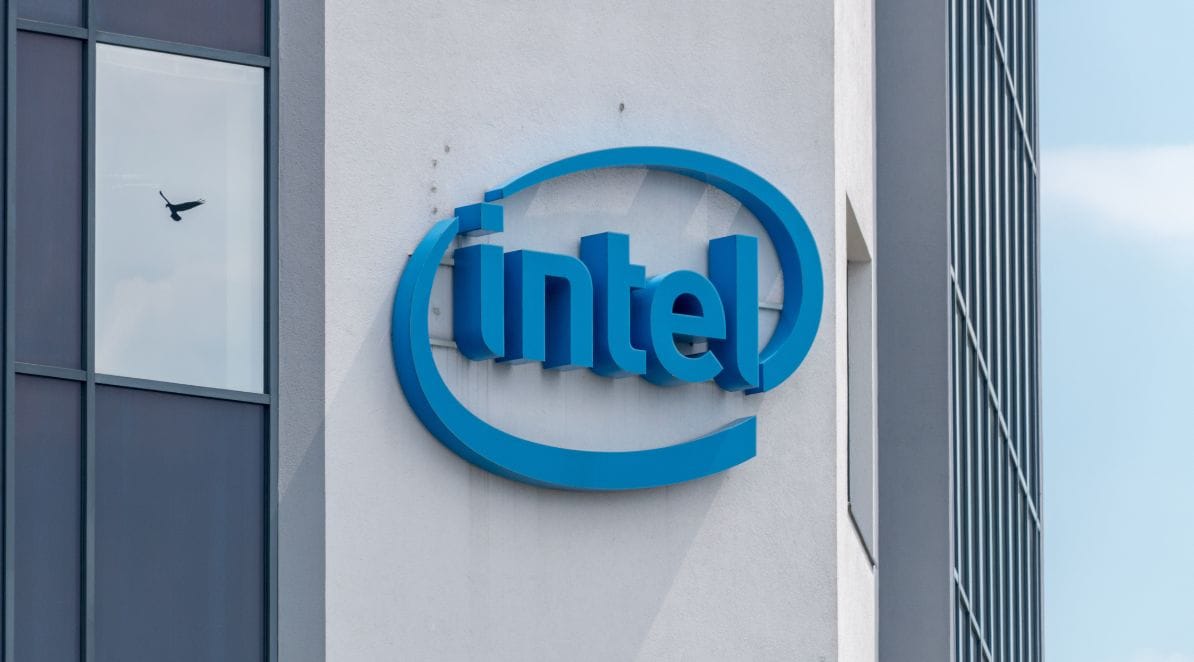 Ilustracja do artykułu pt. "Intel wycofuje inwestycję w Miękini - jakie będą konsekwencje dla lokalnej gospodarki?"