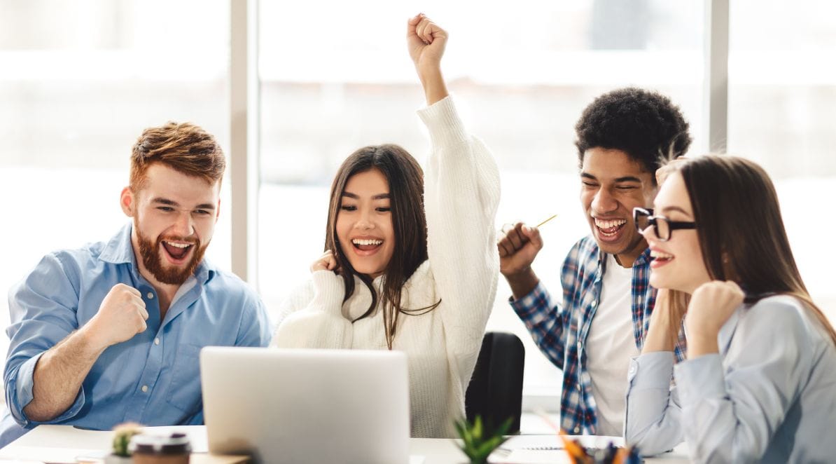 Ilustracja do artykułu pt. "Dlaczego doświadczenie działa mocniej niż post na LinkedIn? Gala firmowa jako katalizator employer brandingu"