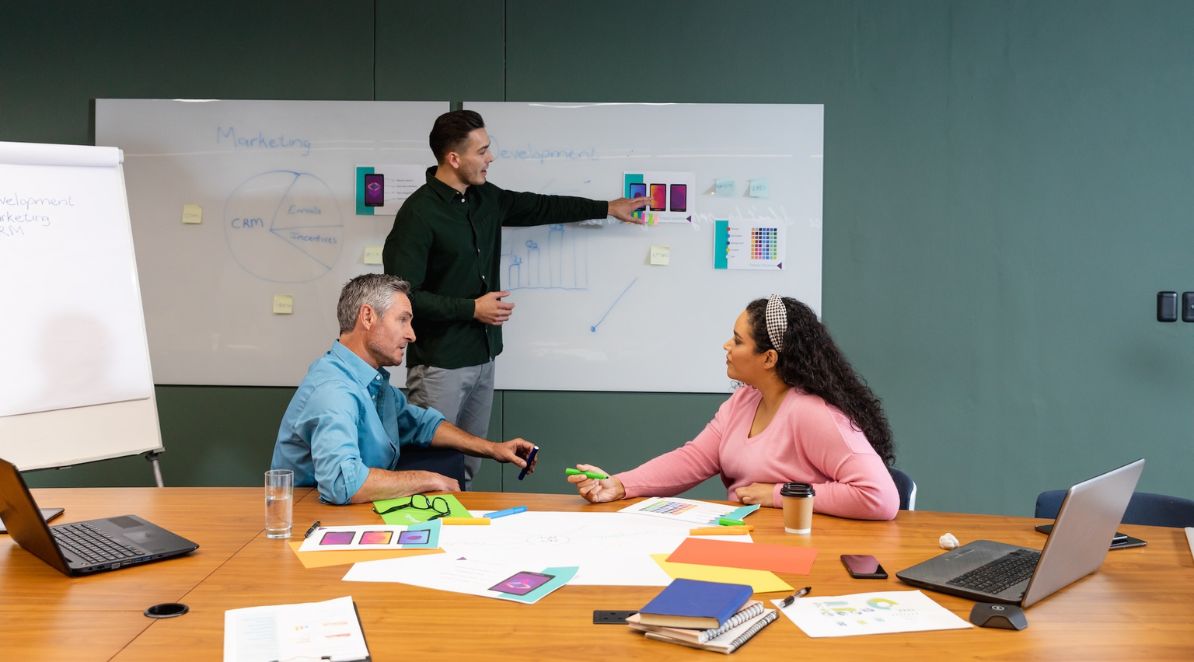 Ilustracja do notatki prasowej pt. "Menedżer - co sprawia, że jest skuteczny?"