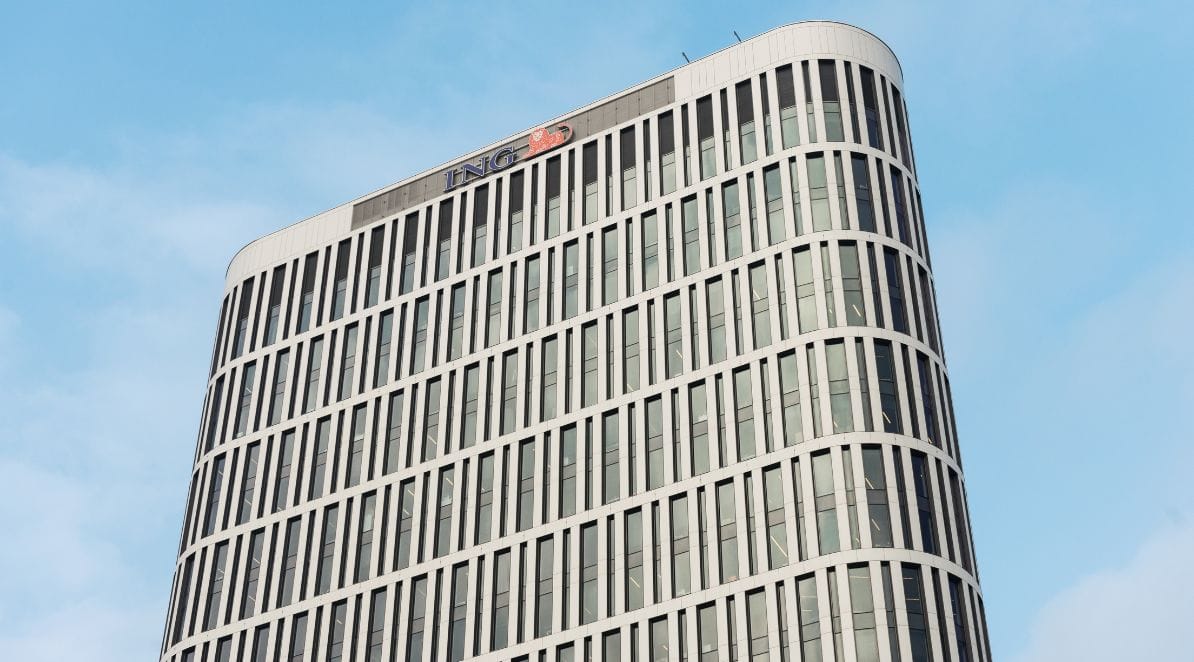 Ilustracja do notatki prasowej pt. "ING umożliwi poszkodowanym przez powódź odroczenie spłaty kredytu, leasingu i faktoringu"