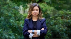 Ilustracja do artykułu pt. "Od lokalnych eventów do globalnych rynków: Katarzyna Wabik o karierze w branży krypto, growth marketingu i innowacjach"