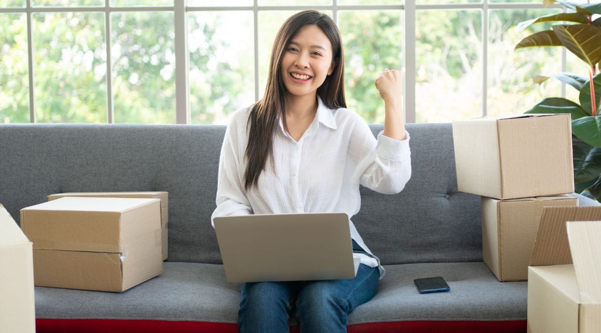 Ilustracja do artykułu pt. "Emigracja zarobkowa z Polski do Polski. Droga do lepszej przyszłości jest bliżej, niż myślimy"